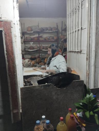 عکس نان خلفه محلی خاله