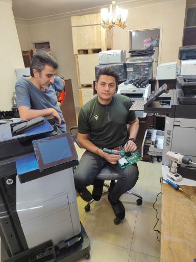 عکس خدمات ماشینهای اداری سفیران 