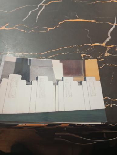 عکس مصالح فروشی و موزائیک سازی زندی 