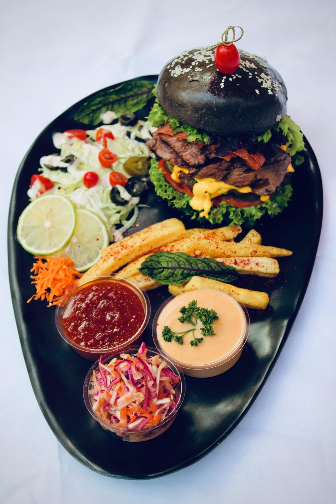 عکس کافه سایه