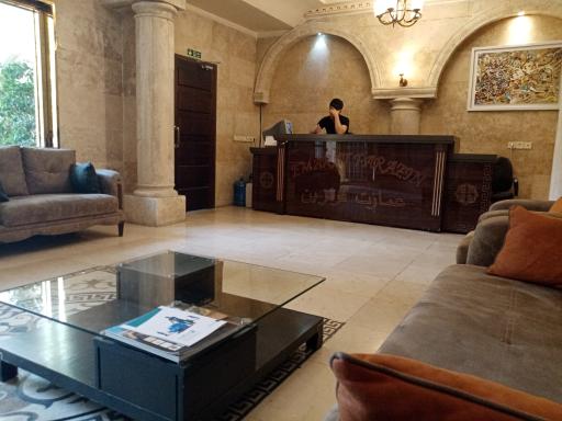 عکس عمارت فرازین 