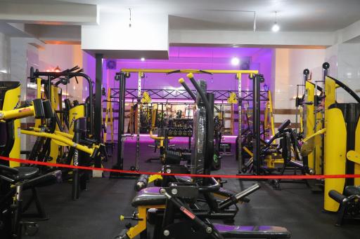 عکس باشگاه بانوان آی شن