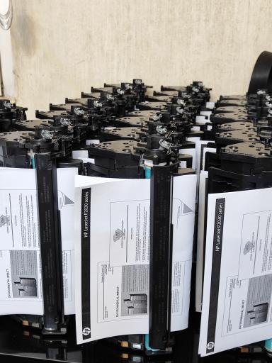 عکس خدمات ماشینهای اداری سفیران 