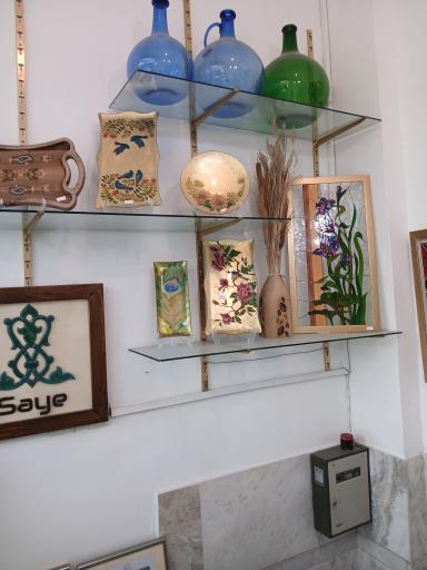 عکس گالری هنری سایه