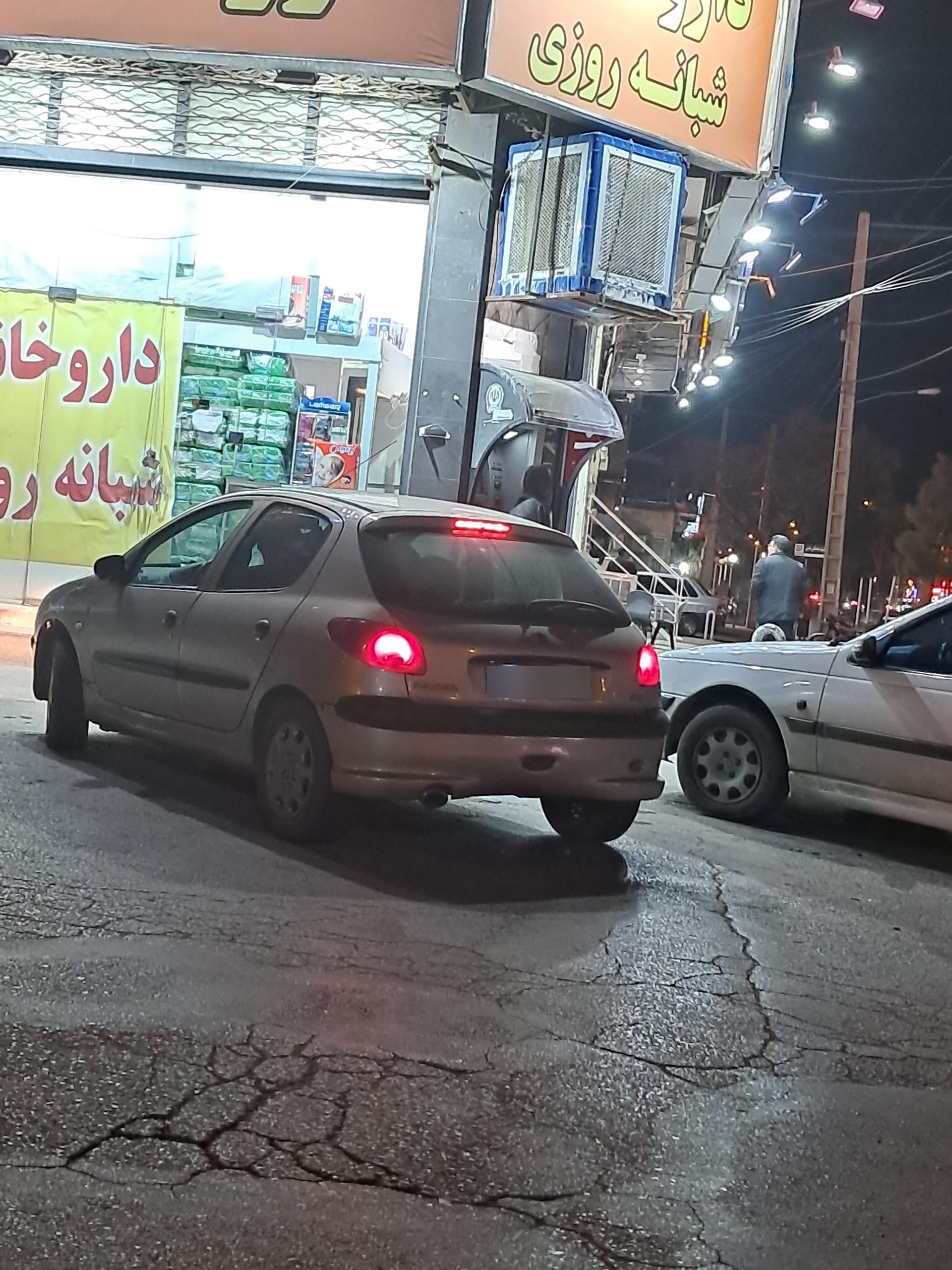 عکس عابر بانک سپه