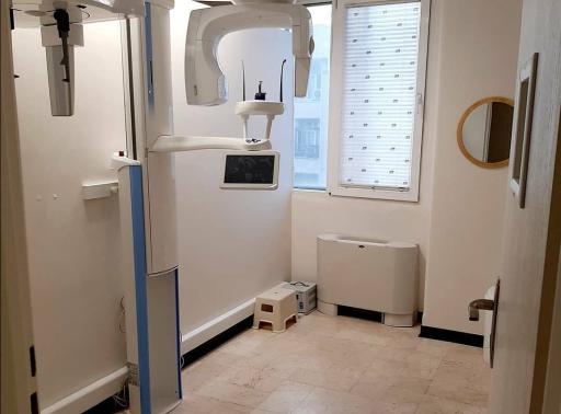 عکس رادیولوژی فک و صورت دکتر صحافی 