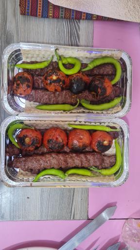 عکس کترینگ ماه بانو 