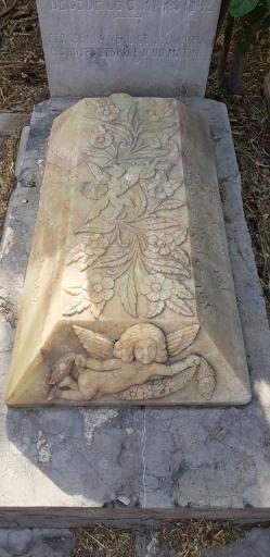 عکس آرامستان کاتولیک