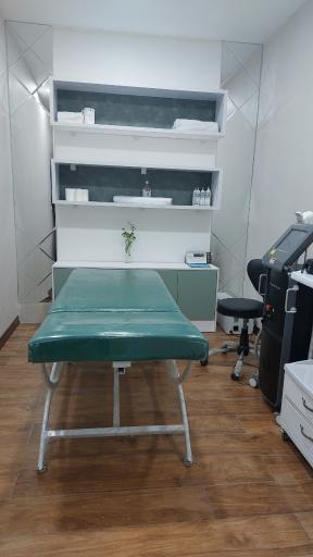 عکس کلینیک زیبایی و لیزر درمیس