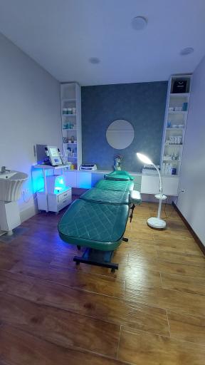 عکس کلینیک زیبایی و لیزر درمیس