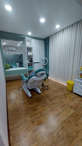 عکس کلینیک زیبایی و لیزر درمیس