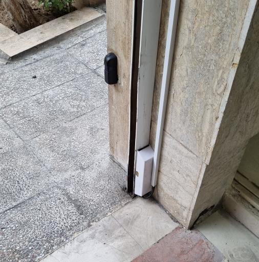 عکس تکنیک برتر (تعمیر جک پارکینگ و کرکره برقی و دوربین)