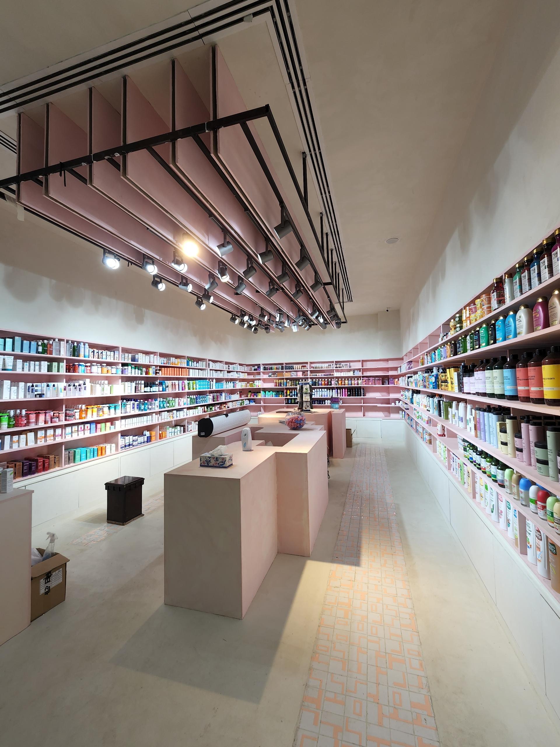 عکس فروشگاه آرایشی و بهداشتی الیزه