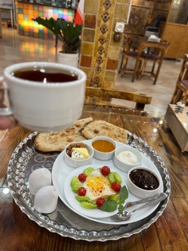 عکس رستوران جعفر گلپایگانی