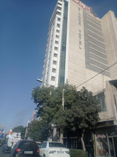 هتل بزرگ سی نور