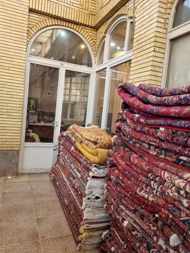 عکس بازرگانی فرش قدیمی 