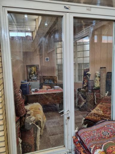 عکس بازرگانی فرش قدیمی 