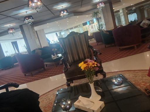 عکس هتل بزرگ سی نور