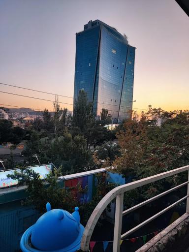 عکس برج شهران