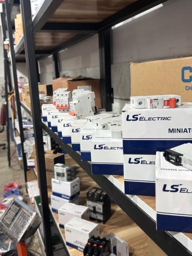 عکس تجهیزات برق صنعتی و پمپ و شناور مرادی