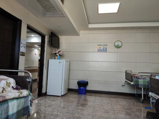 عکس مرکز جراحی ابن سینا دکتر موسوی بیوکی