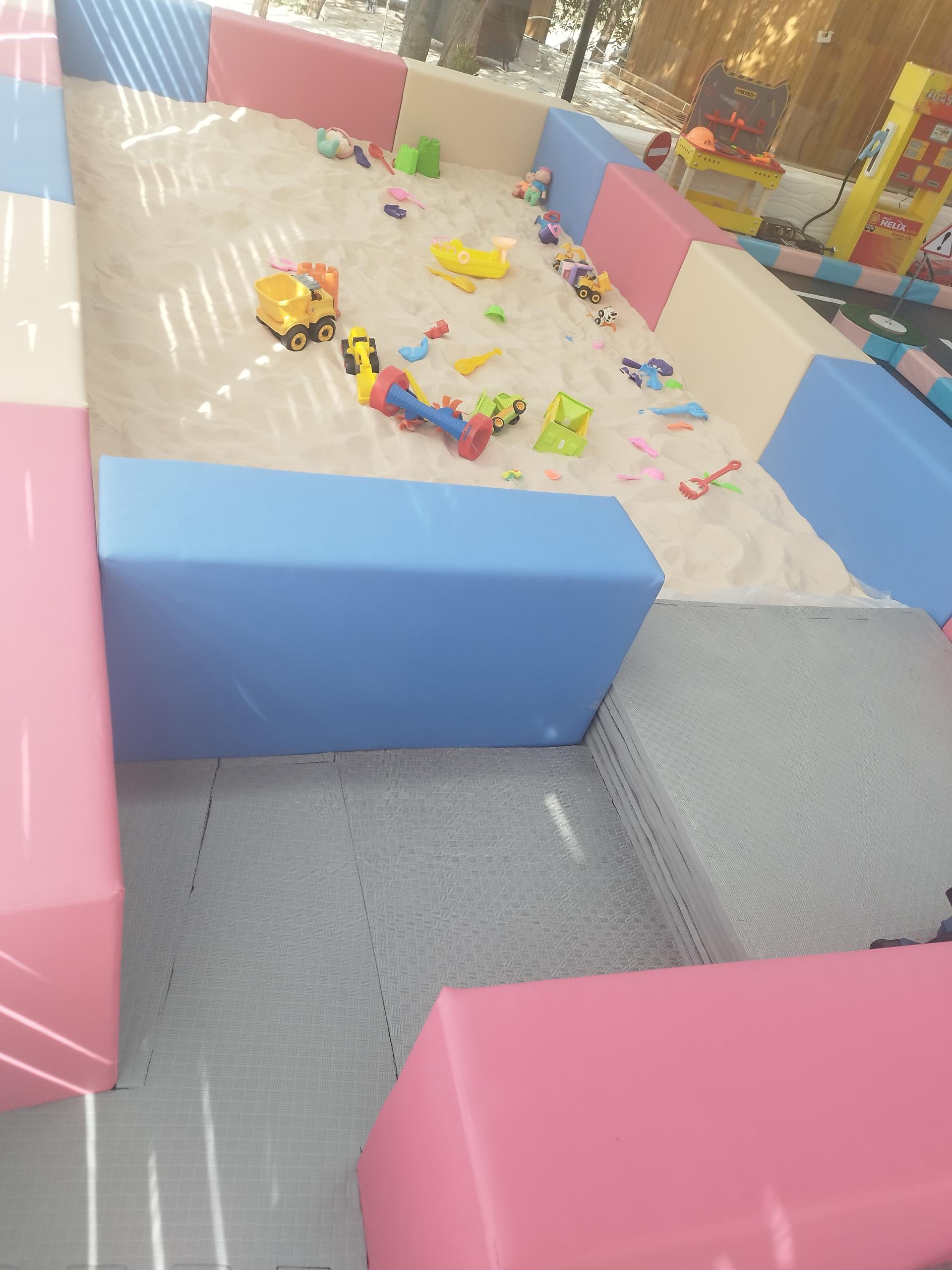 عکس خانه بازی ای وان 