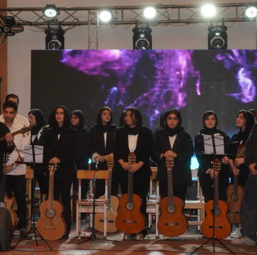 آموزشگاه موسیقی گیتاربیست