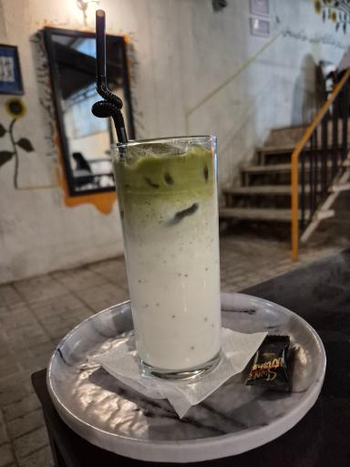 عکس کافه مجله ایوار