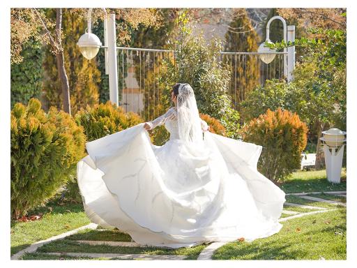 عکس آتلیه بادکنک سفید