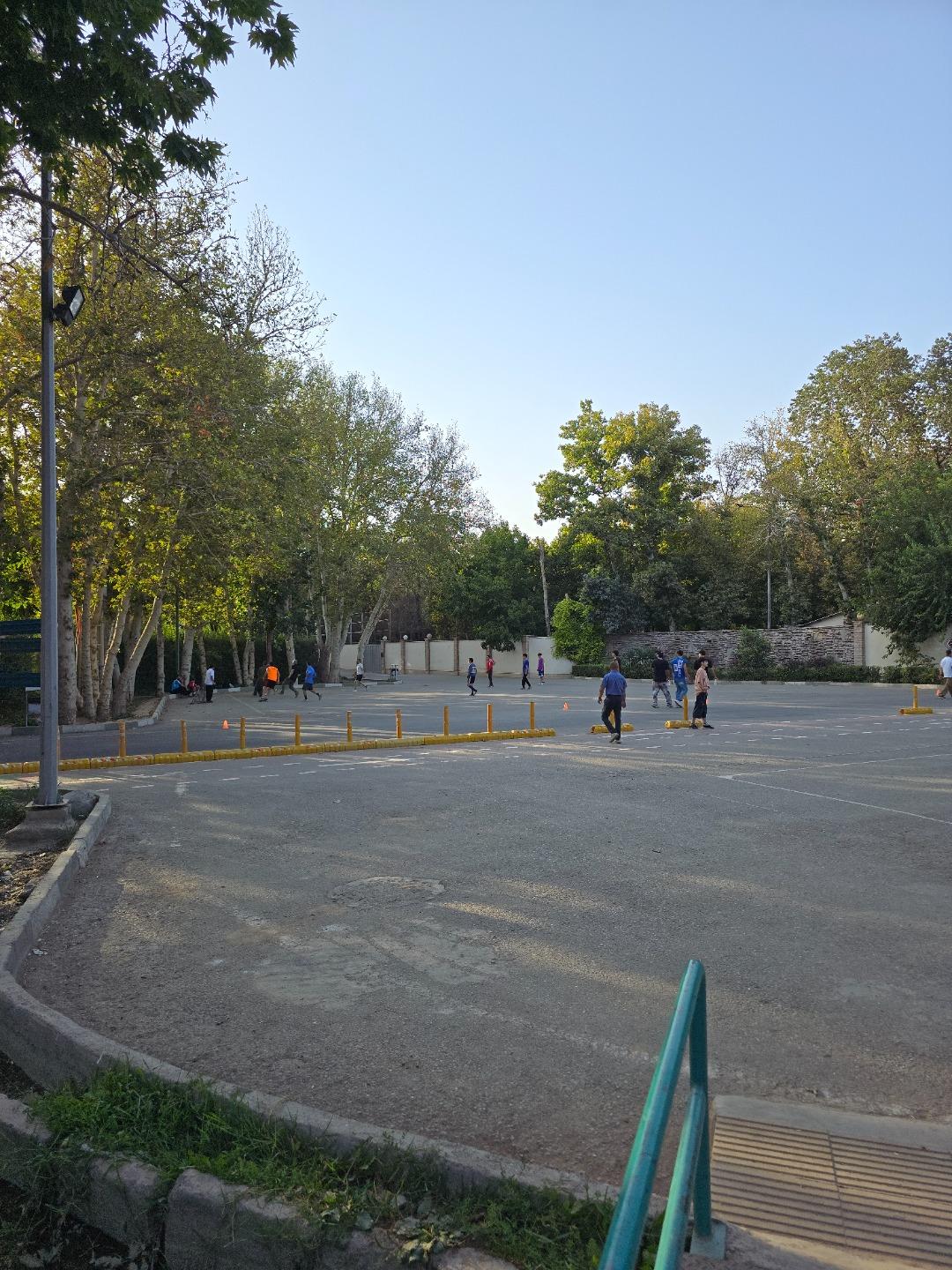 عکس پارک ژوراسیک چمران