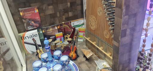 عکس سنتور سرا و گالری هنری و موسیقی آستان جانان