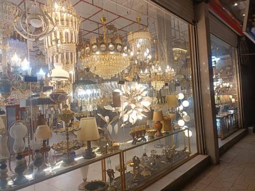 عکس الکتریکی و لوستر دریای نور