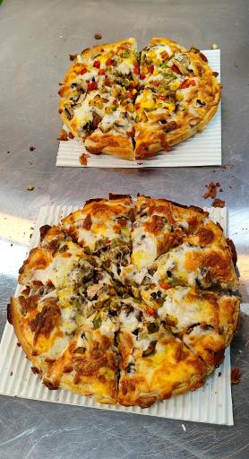 عکس پیتزا ساندویچ دلانو