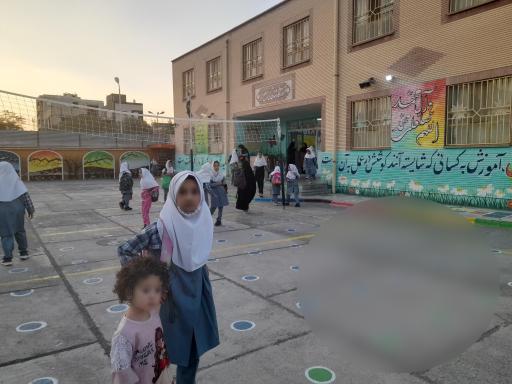 عکس دبستان دخترانه شاه‌پری ناصح