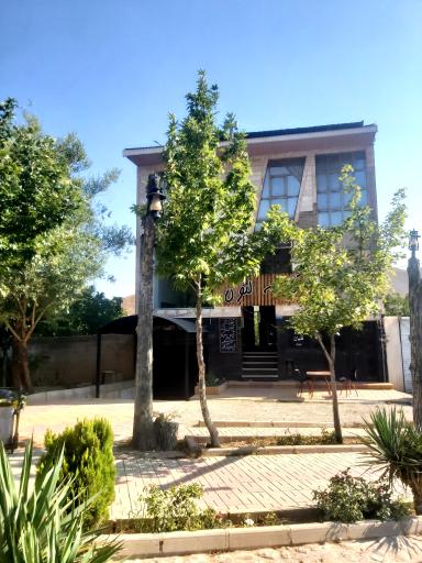 عکس کافه لئون