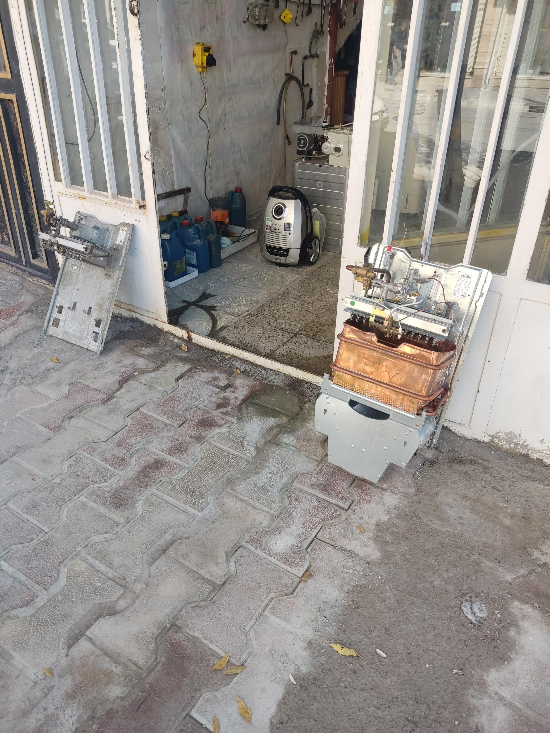 عکس تعمیرات سرمایشی گرمایشی طاها 