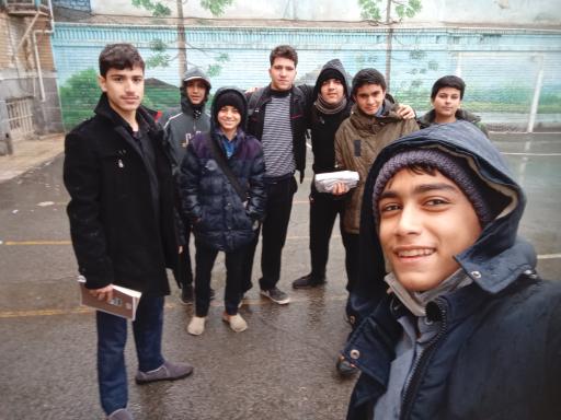 دبیرستان شهید محمد منتظری