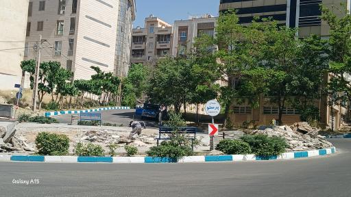 عکس میدان پرستو