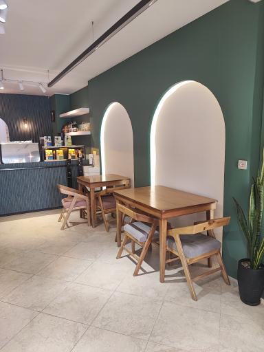 عکس کافه قهوه و صبحانه پافا 