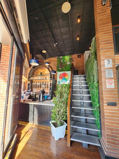 عکس کافه رست