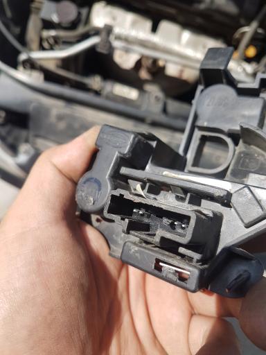 عکس خدمات برق خودرو آچارفرانسه