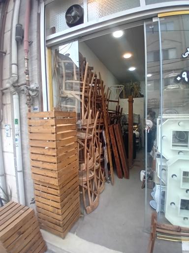 عکس کرایه میز و صندلی مشعشع