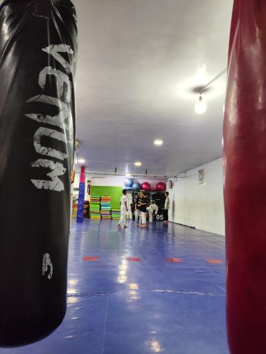 عکس باشگاه ورزشی امیران