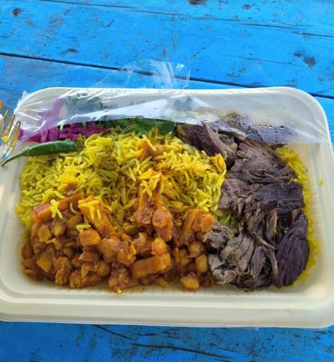 عکس رستوران بیرون بر صدف