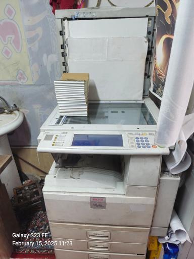 عکس مرکز چاپ بنر رنگارنگ