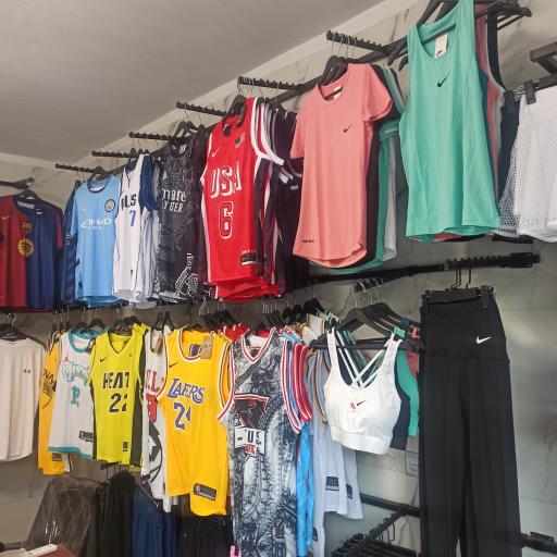 عکس پوشاک ورزشی عرفان اکتیو