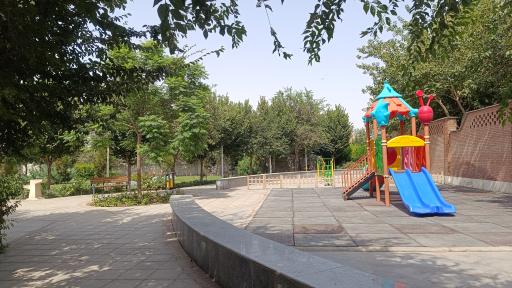 عکس بوستان مریم مخصوص بانوان