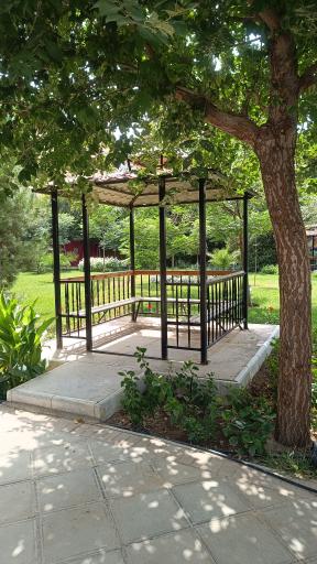 عکس بوستان مریم مخصوص بانوان