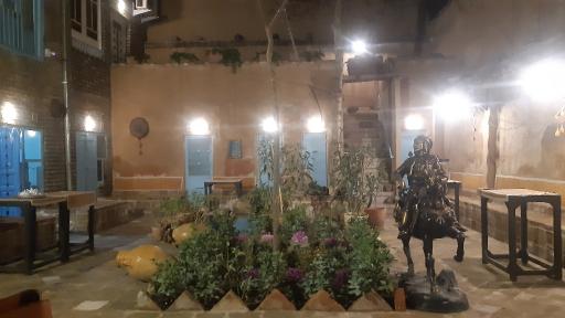 عکس کافه سنتی آشتی کنان