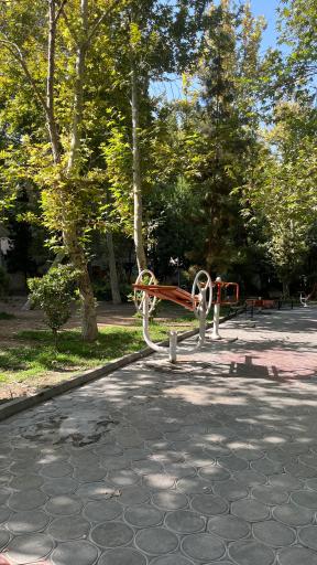 عکس بوستان گلبرگ